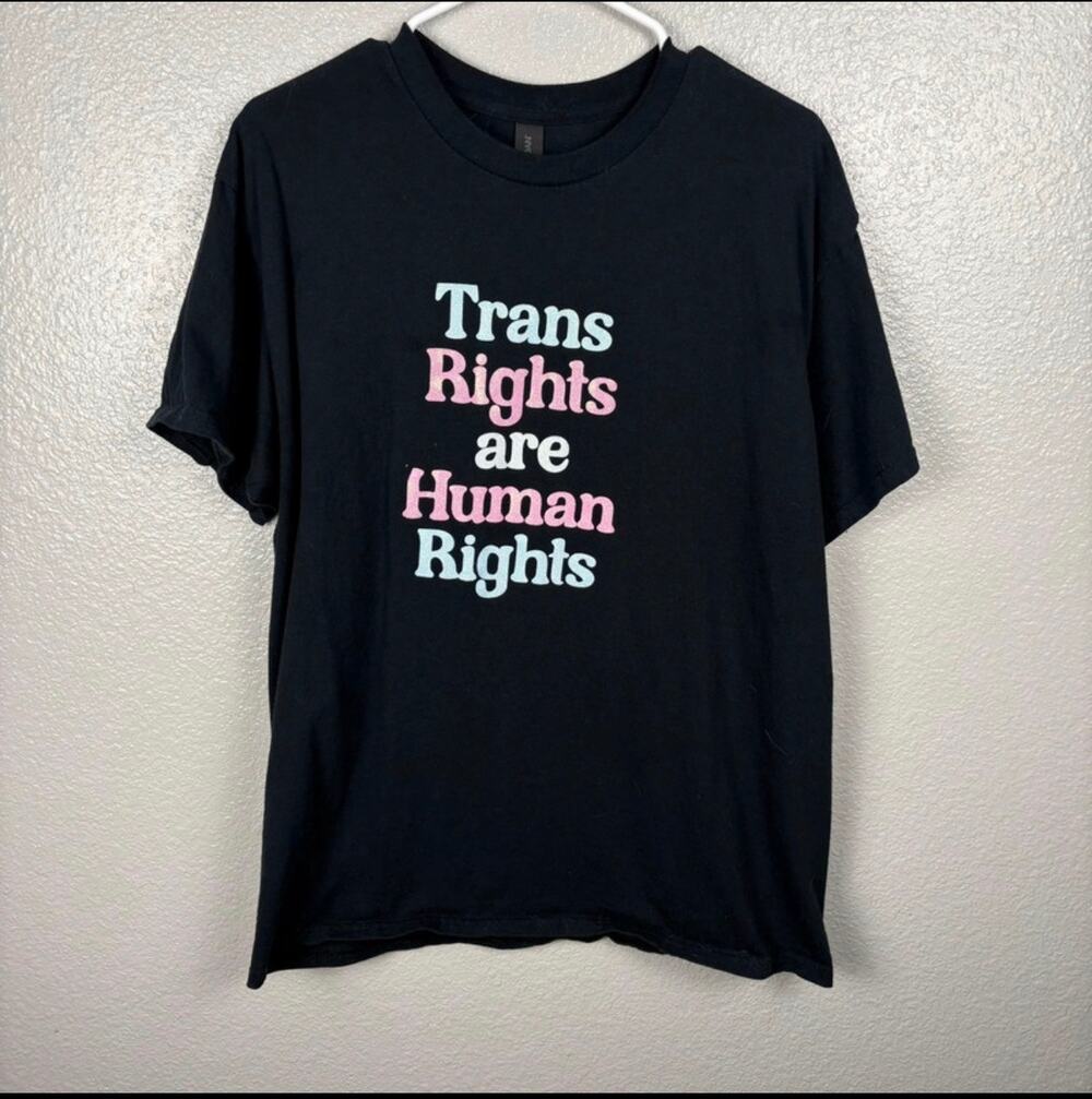 Gildan Size Large 100% Cotton Black Pink Trans Human Rights Short Sleeve T-shirt
